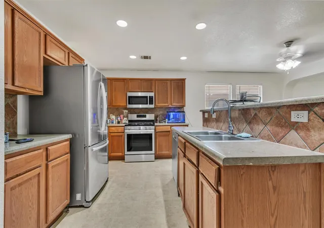 Photo 4 of Single family home for sale at 508 Red Tails Dr, Austin, TX 78725 | MLS# 4740040 | Listing updated on 2026-09-27