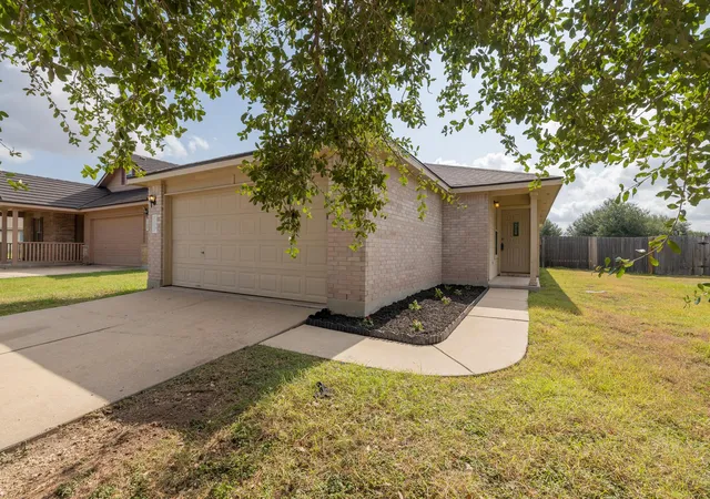 Photo 1 of Single family home for sale at 306 Quail Holw Dr, Hutto, TX 78634 | MLS# 2092801 | Listing updated on 2026-08-31