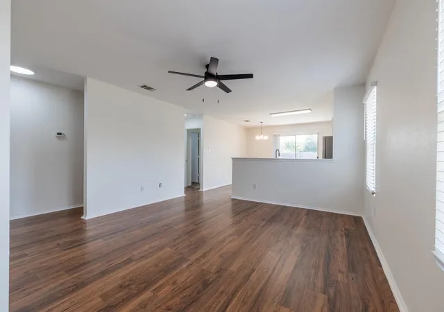 Photo 2 of Single family home for sale at 306 Quail Holw Dr, Hutto, TX 78634 | MLS# 2092801 | Listing updated on 2026-08-31