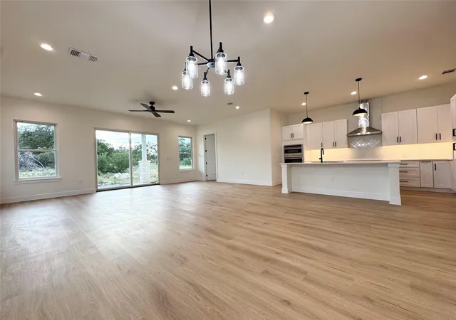 2nd image of 1713 Whitetail Rd, Marble Falls, TX 78657 | MLS# 9951826