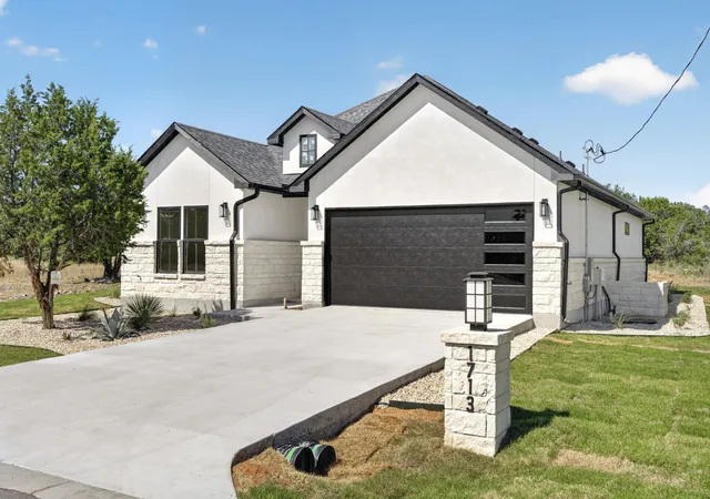 Photo 1 of Single family home for sale at 1713 Whitetail Rd, Marble Falls, TX 78657 | MLS# 9951826 | Listing updated on 2026-10-07