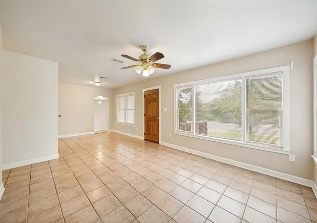 Photo 4 of Single family home for sale at 205 Woodward St, Austin, TX 78704 | MLS# 1481292 | Listing updated on 2026-07-17