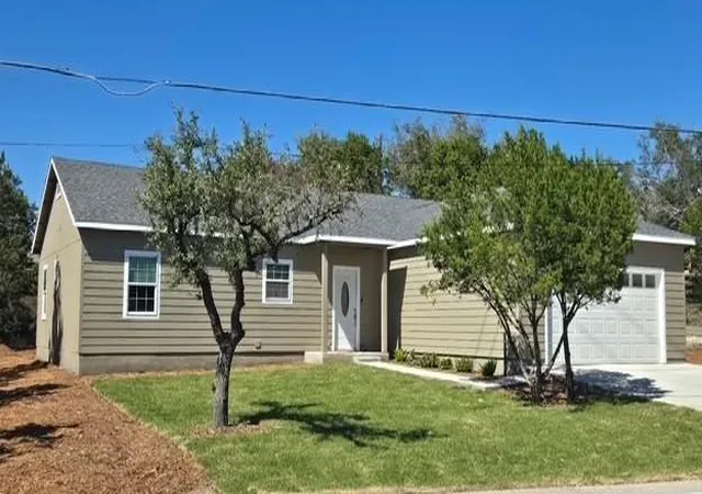 Photo 2 of Single family home for sale at 21526 Bar K Ranch Rd, Lago Vista, TX 78645 | MLS# 2763612 | Listing updated on 2026-10-28