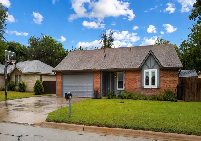 Photo 3 of Single family home for sale at 608 Andover Dr, Round Rock, TX 78664 | MLS# 4032549 | Listing updated on 2026-09-03