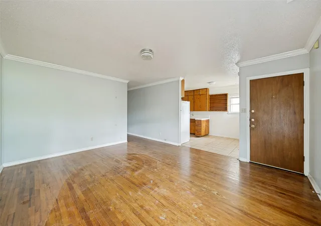 Photo 4 of Single family home for sale at 209 Woodward St, Austin, TX 78704 | MLS# 5131280 | Listing updated on 2026-07-17