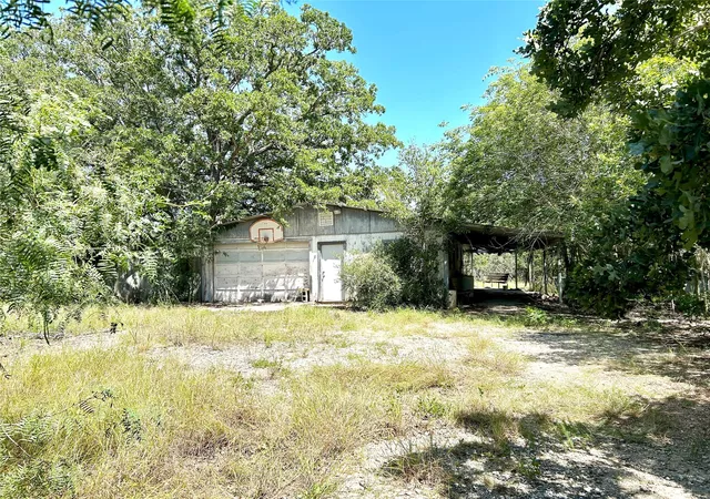 3rd image of 223 Foothill Rd, Bastrop, TX 78602 | MLS# 9376405
