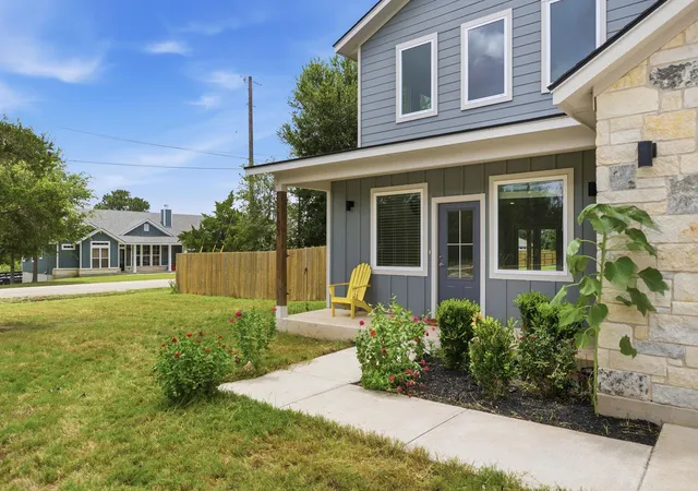Photo 3 of Single family home for sale at 103 Waianae Ct, Bastrop, TX 78602 | MLS# 9631932 | Listing updated on 2026-07-30