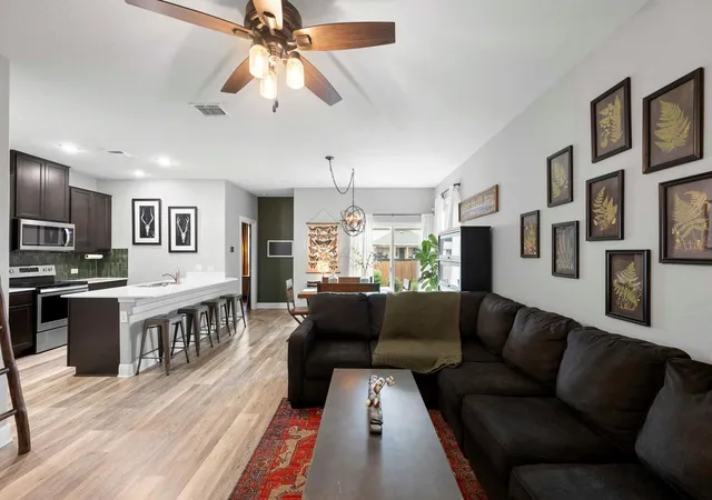 Photo 4 of Single family home for sale at 14204 Theodore Roosevelt St, Manor, TX 78653 | MLS# 8574882 | Listing updated on 2026-09-29