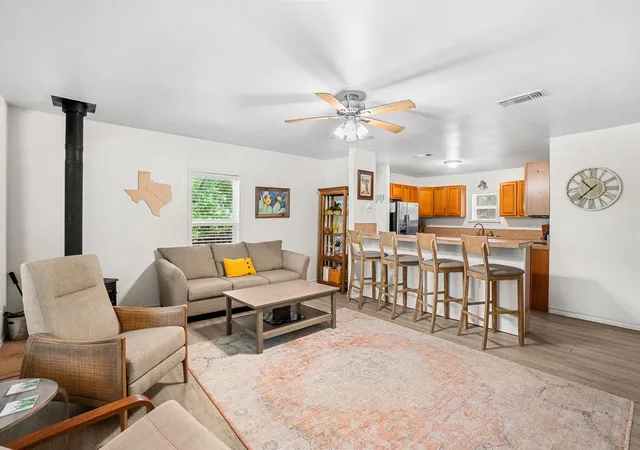 Photo 3 of Single family home for sale at 770 N River Rd, Lampasas, TX 76550 | MLS# 1622769 | Listing updated on 2026-07-18