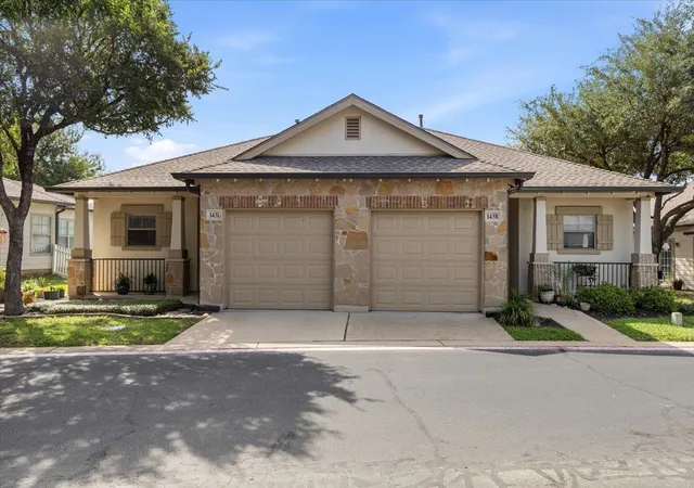 Photo 3 of Condo for sale at 6801 Beckett Rd #143L, Austin, TX 78749 | MLS# 1588983 | Listing updated on 2026-09-03