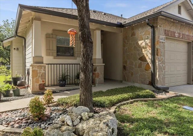 Photo 3 of Condo for sale at 6801 Beckett Rd #143L, Austin, TX 78749 | MLS# 1588983 | Listing updated on 2026-09-03