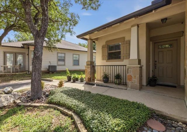 Photo 4 of Condo for sale at 6801 Beckett Rd #143L, Austin, TX 78749 | MLS# 1588983 | Listing updated on 2026-09-03