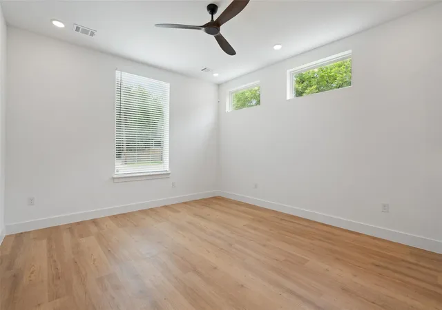 4th image of 2004 Maxwell Ln, Austin, TX 78741 | MLS# 1497620