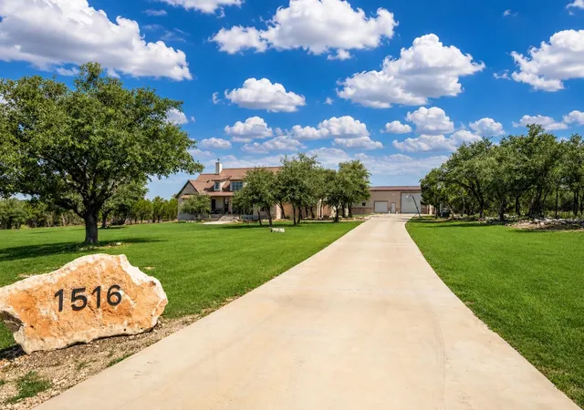 2nd image of 1516 E Flying Owl Dr, Johnson City, TX 78636 | MLS# 9998406