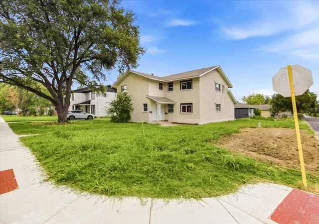 Listing Photo 4 - Condo for sale in building located at 152/154 Shadwell Dr, San Antonio, TX 78228