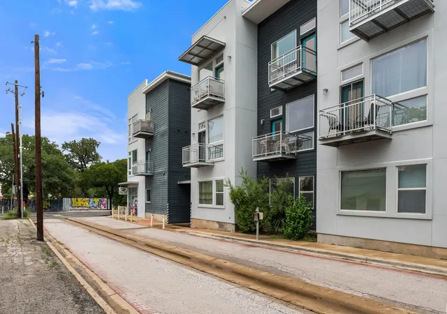 1st image of 2931 E 12Th St #201, Austin, TX 78702 | MLS# 4479800
