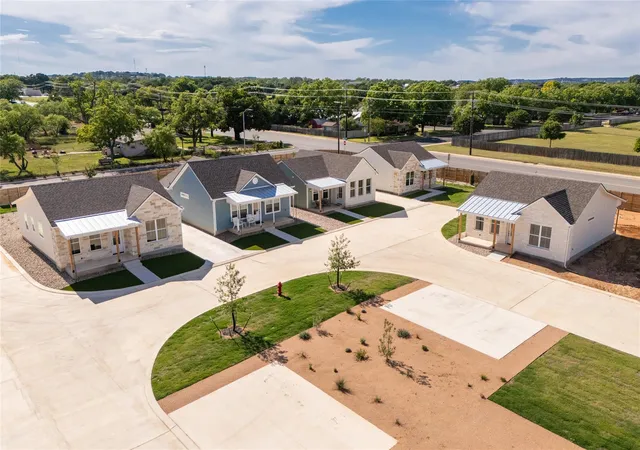 22nd image of 802 S Creek St #103, Fredericksburg, TX 78624 | MLS# 5085418