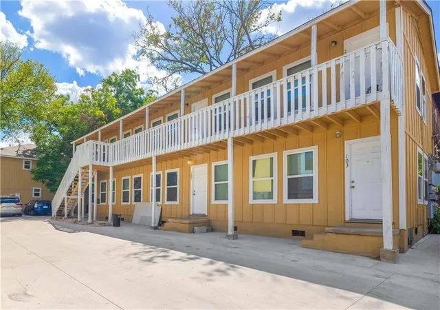 image of 204 E 30Th St, Austin, TX 78705