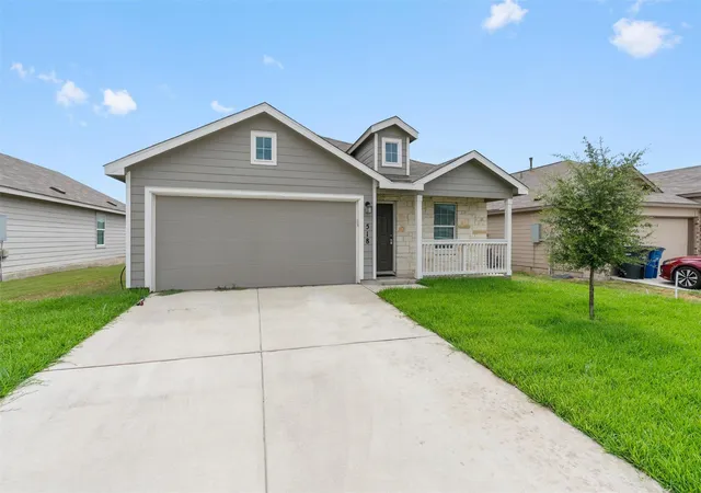 Photo 2 of Single family home for sale at 518 Blue Stem Rd, New Braunfels, TX 78130 | MLS# 3023458 | Listing updated on 2026-09-04