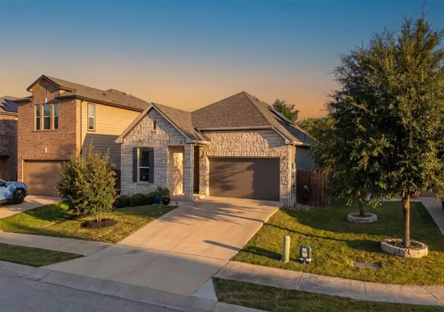 Photo 2 of Single family home for sale at 425 Conchillos Dr, Georgetown, TX 78626 | MLS# 2559576 | Listing updated on 2026-08-29