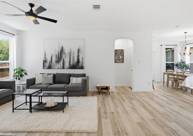 Photo 3 of Single family home for sale at 425 Conchillos Dr, Georgetown, TX 78626 | MLS# 2559576 | Listing updated on 2026-08-29