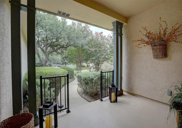 2nd image of 113 Branding Iron Cv, Georgetown, TX 78633 | MLS# 4619344