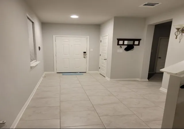 Photo 4 of Single family home for sale at 136 Eagles Dare Ln, Jarrell, TX 76537 | MLS# 5689560 | Listing updated on 2026-08-11