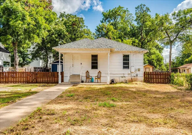 2nd image of 3512 Gonzales St, Austin, TX 78702 | MLS# 1499490