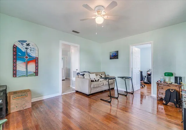 Photo 4 of Single family home for sale at 3512 Gonzales St, Austin, TX 78702 | MLS# 1499490 | Listing updated on 2026-09-05