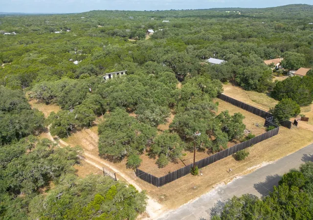2nd image of 500 Ridge Oak Dr, Wimberley, TX 78676 | MLS# 9243194