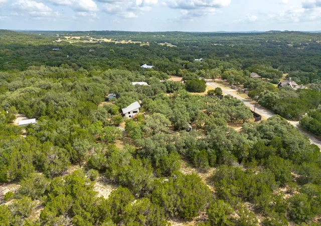 Photo 3 of Single family home for sale at 500 Ridge Oak Dr, Wimberley, TX 78676 | MLS# 9243194 | Listing updated on 2026-08-08