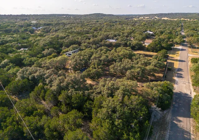 Photo 3 of Single family home for sale at 500 Ridge Oak Dr, Wimberley, TX 78676 | MLS# 9243194 | Listing updated on 2026-08-08