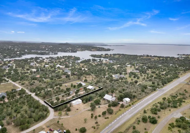 Photo 3 of Single family home for sale at 204 Deer Ridge Dr, Burnet, TX 78611 | MLS# 9045888 | Listing updated on 2026-09-02