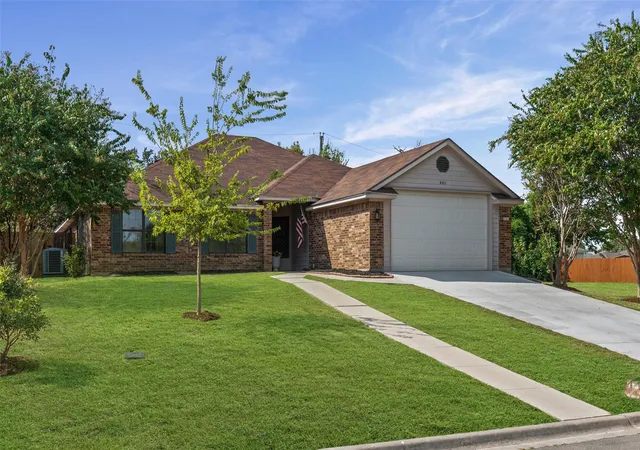 Photo 2 of Single family home for sale at 4101 Hopi Trl, Temple, TX 76504 | MLS# 7479080 | Listing updated on 2026-10-01