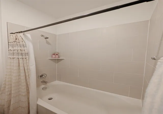 Photo 2 of Single family home for sale at 306 Buffalo View Ln, Georgetown, TX 78628 | MLS# 6942842 | Listing updated on 2026-07-21