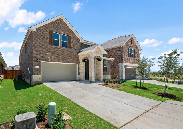Photo 4 of Single family home for sale at 275 Crater Lake Dr, Dripping Springs, TX 78620 | MLS# 2947076 | Listing updated on 2026-08-26