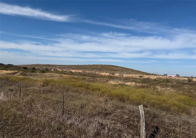 Photo 4 of House for sale at 2051 County Rd 102, Garwood, TX 77442 | MLS# 8196226 | Listing updated on 2026-08-31