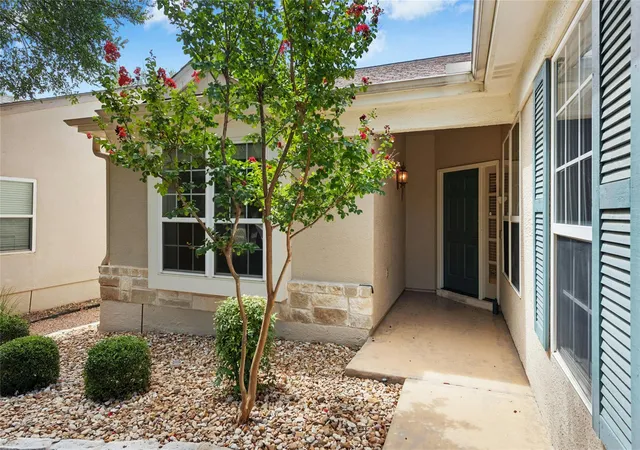Photo 3 of Single family home for sale at 104 Keystone Cv, Georgetown, TX 78633 | MLS# 4935481 | Listing updated on 2026-09-24