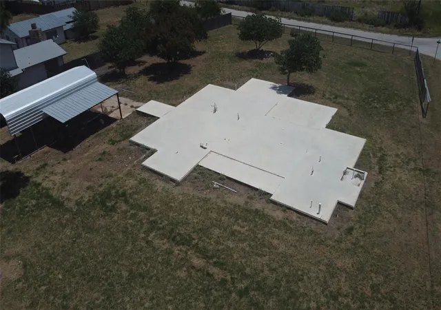 2nd image of 1519 Lakeview Dr, Tow, TX 78672 | MLS# 8262015