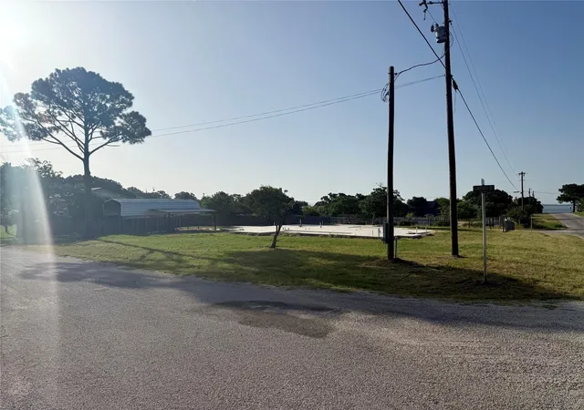 Photo 3 of Land for sale at 1519 Lakeview Dr, Tow, TX 78672 | MLS# 8262015 | Listing updated on 2026-09-03