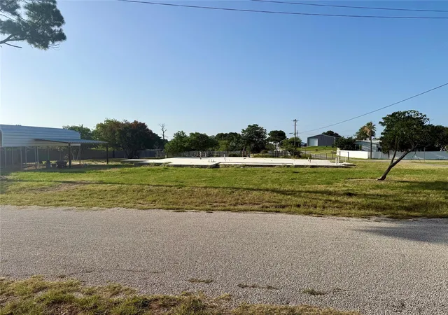 Photo 4 of Land for sale at 1519 Lakeview Dr, Tow, TX 78672 | MLS# 8262015 | Listing updated on 2026-09-03