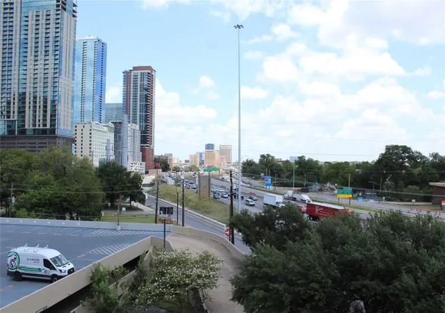 2nd image of 40 N Interstate Hwy 35 #6D2, Austin, TX 78701 | MLS# 3360761