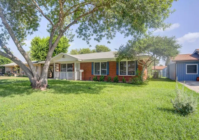 Photo 3 of Single family home for sale at 167 Hatcher Ave, San Antonio, TX 78223 | MLS# 3335941 | Listing updated on 2026-09-06