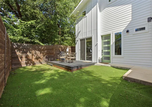 2nd image of 2505 E 11th St #2, Austin, TX 78702 | MLS# 4465064