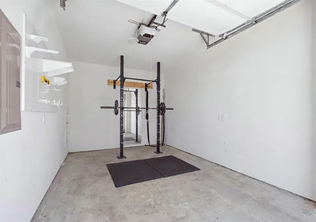 Listing Photo 4 - Condo for sale in building located at 2505 E 11th St, Austin, TX 78702 - Unit #2