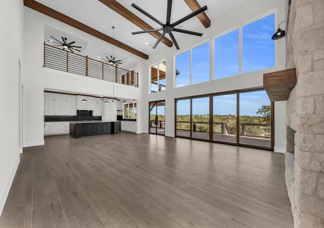 5th image of 101 Silverway, Horseshoe Bay, TX 78657 | MLS# 9562128