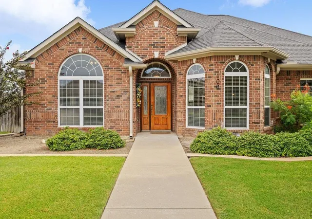 1st image of 100 Davis Ct, Thorndale, TX 76577 | MLS# 9825144