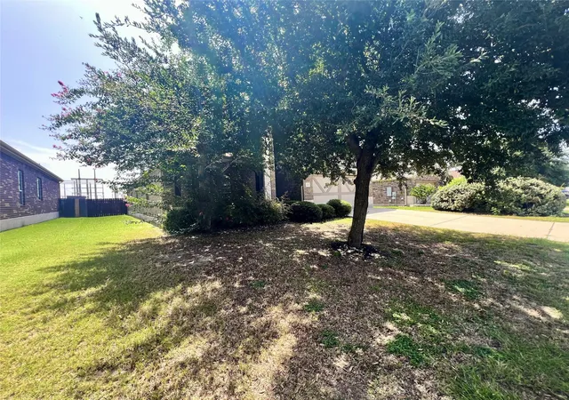 Photo 3 of Single family home for sale at 202 Emory Flds Dr, Hutto, TX 78634 | MLS# 6792005 | Listing updated on 2026-10-06