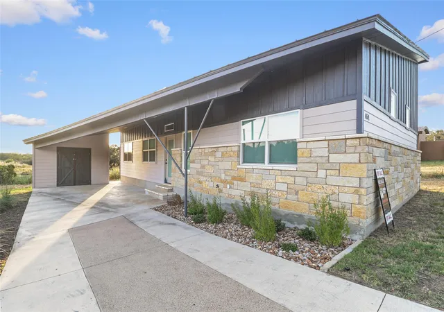 Photo 3 of Single family home for sale at 654 Maple Ln, Cottonwood Shores, TX 78657 | MLS# 7477072 | Listing updated on 2026-07-28