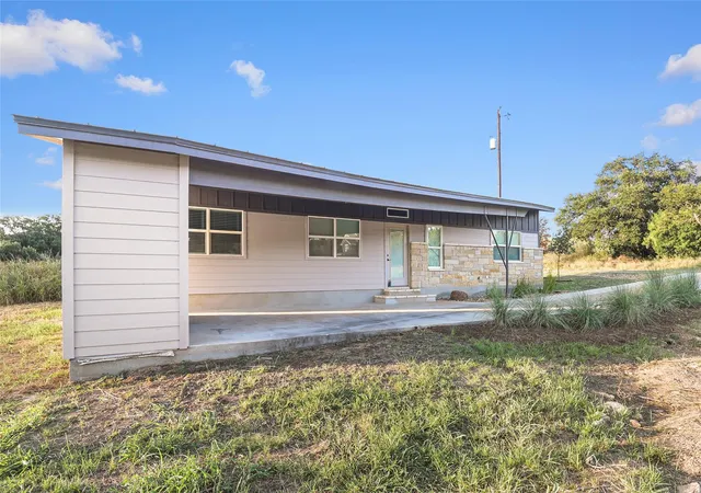 Photo 4 of Single family home for sale at 654 Maple Ln, Cottonwood Shores, TX 78657 | MLS# 7477072 | Listing updated on 2026-07-28